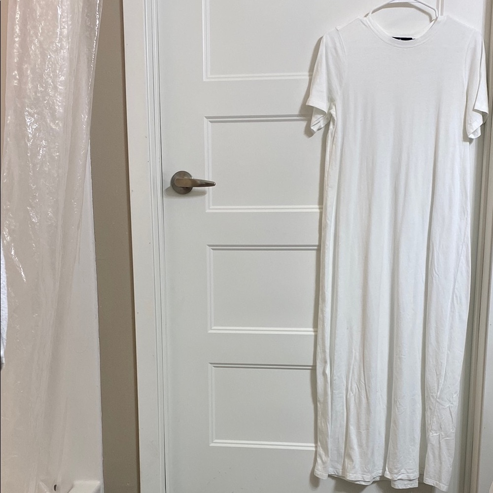 Pomander Place White T-Shirt Maxi Dress Size Small Tuckernuck